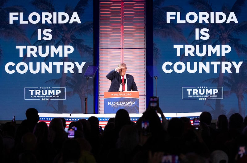 Trump en un mitin en Florida