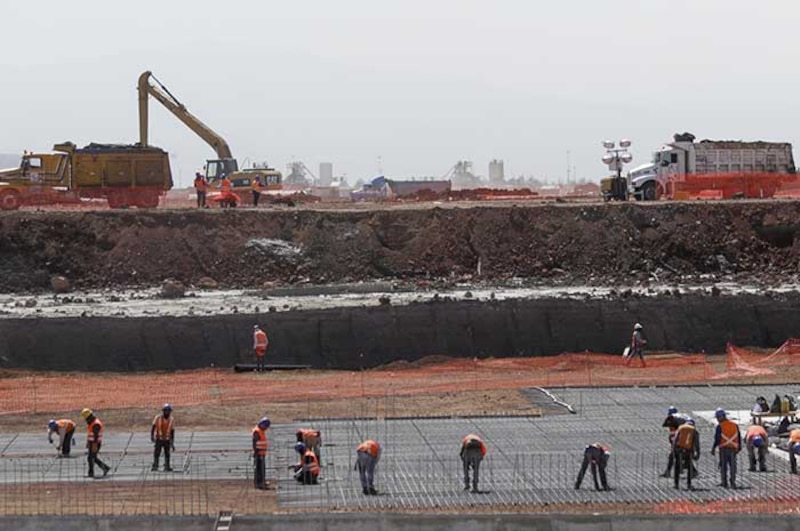 Construcción de un nuevo aeropuerto en el desierto