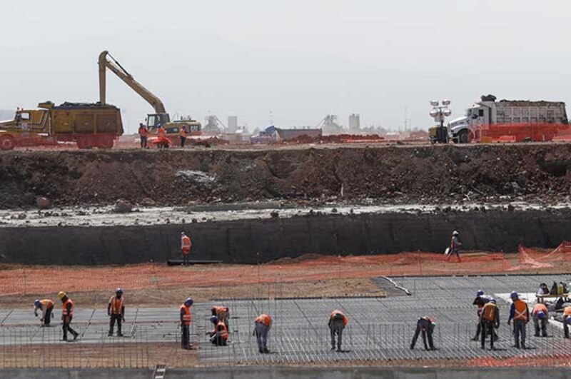 Construcción de un nuevo aeropuerto en el desierto