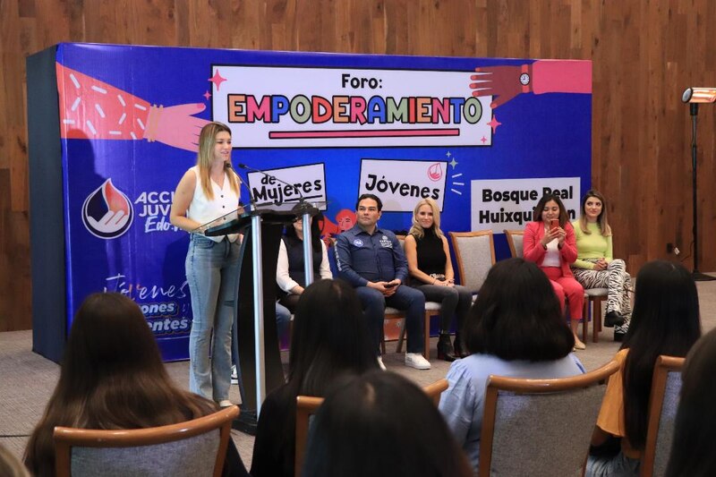 Foro de empoderamiento de mujeres jóvenes en el Bosque Real Huixquilucan