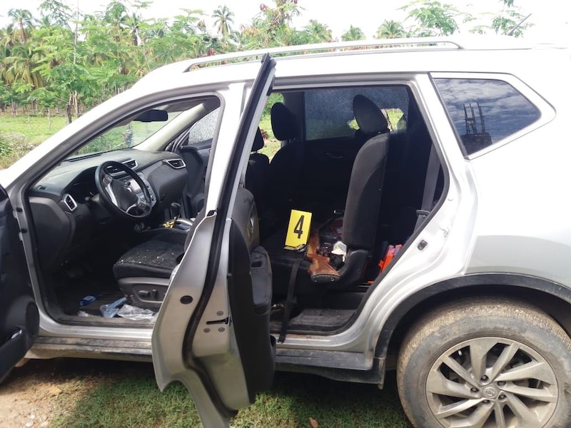 Asesinato a balazos dentro de un vehículo