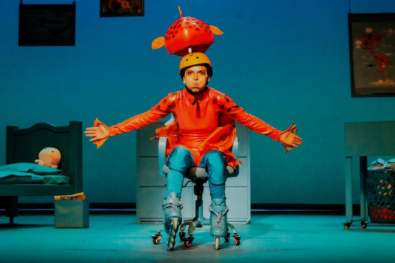 Escena de la obra infantil "Pez Globo"