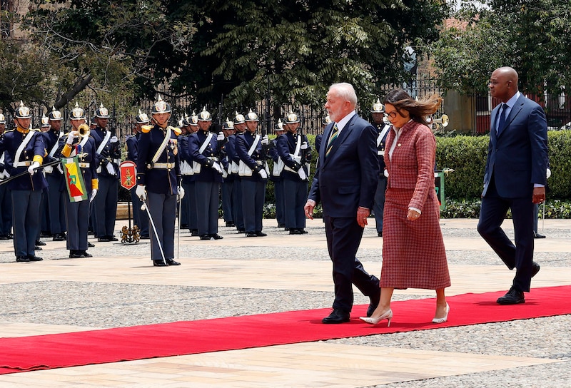 El presidente de Colombia, Gustavo Petro, recibe a su homólogo de Chile, Gabriel Boric, en Bogotá