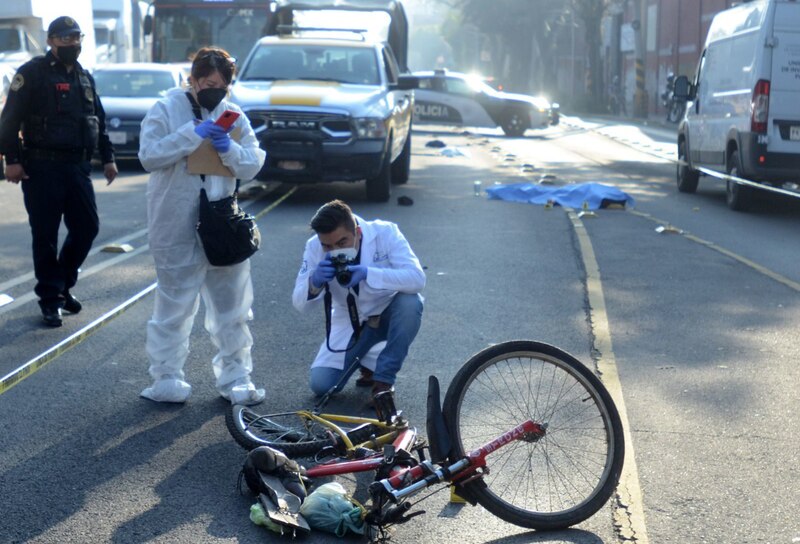 Ciclista muere atropellado en la Ciudad de México