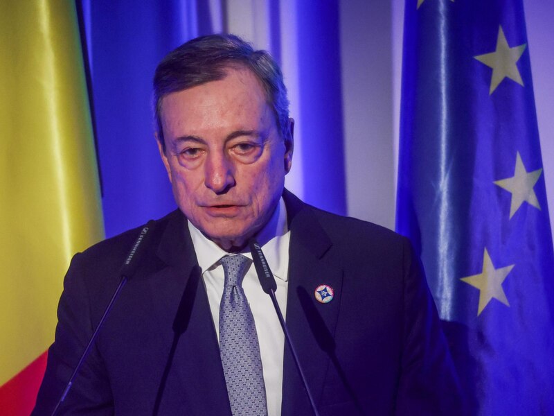 El presidente del Eurogrupo, Paschal Donohoe, advierte de que la inflación seguirá siendo alta durante "algún tiempo".