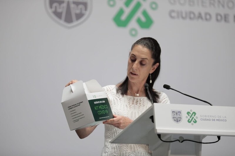 Entrega de kits médicos para pacientes con COVID-19 en la Ciudad de México