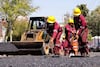 Cambio de uniformes de servicio público costó más de 250 mdp; MC señala fines partidistas 