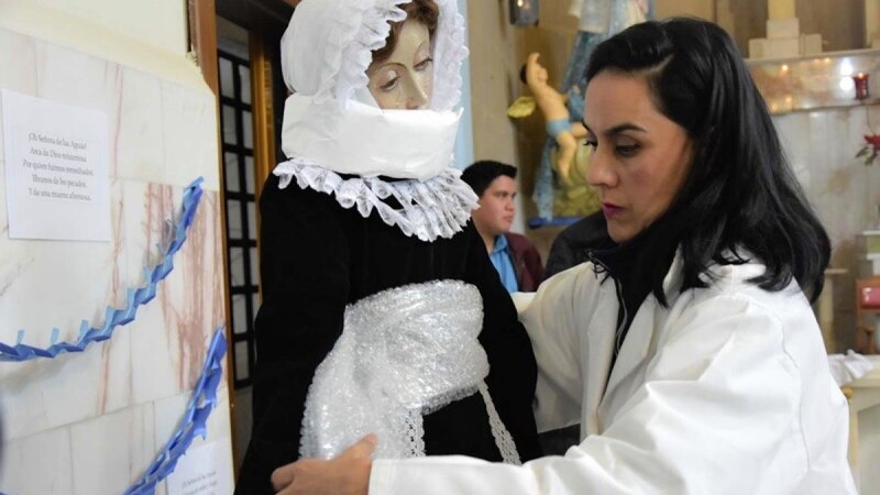 Restauración de una imagen religiosa