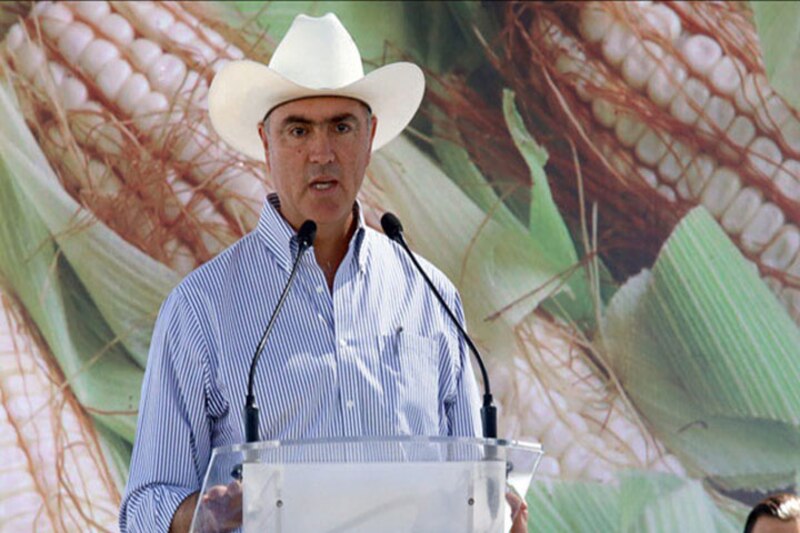 El Secretario de Agricultura anuncia un nuevo programa de ayuda para los agricultores