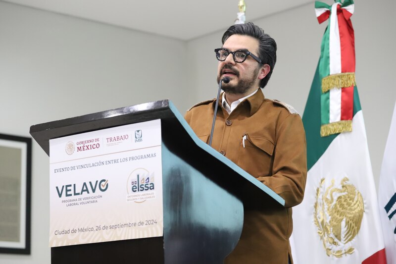 Title: Secretario del Trabajo encabeza evento de vinculación entre programas Velavo y elssa
