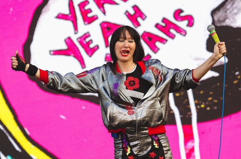 Karen O, vocalista de Yeah Yeah Yeahs, en concierto.
