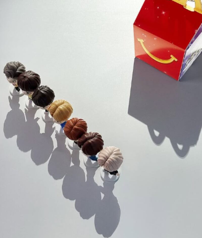 Este fue el adelanto oficial que dio McDonald's de lo que serán las figuras coleccionables de BTS que saldrán a la venta este 3 de septiembre.