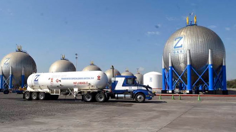 Planta de almacenamiento y distribución de gas natural licuado.