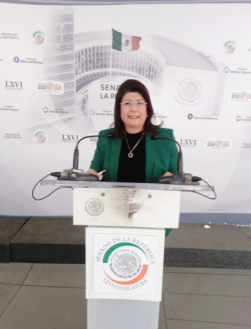 Mariela Gutiérrez en el Congreso del Estado de México