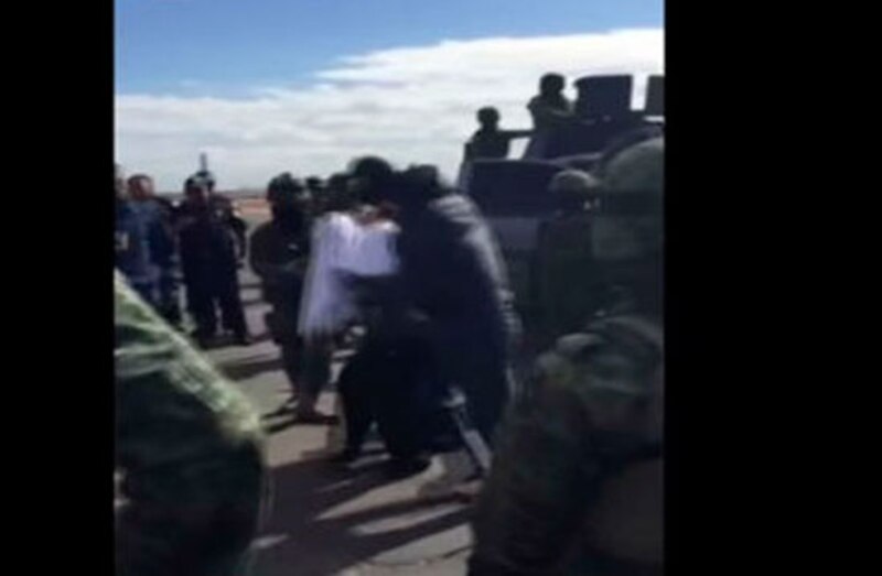 Militares arrestan a un hombre en la frontera