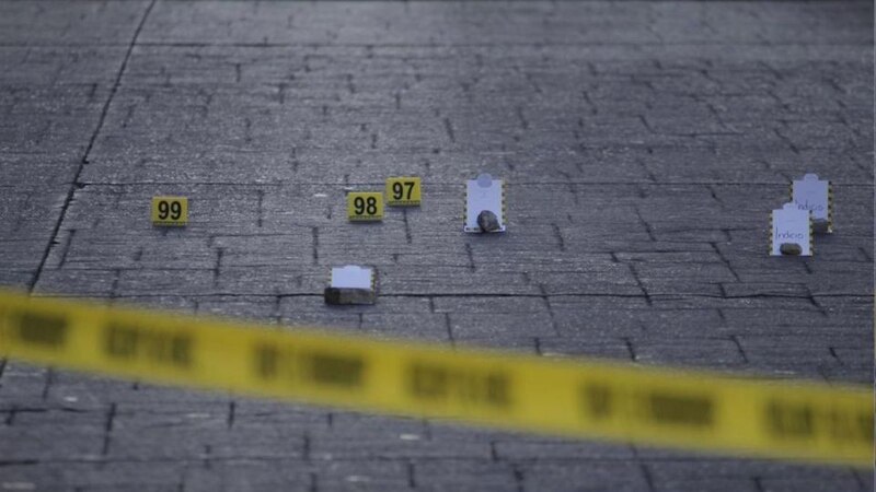 La policía investiga un tiroteo en el centro de la ciudad