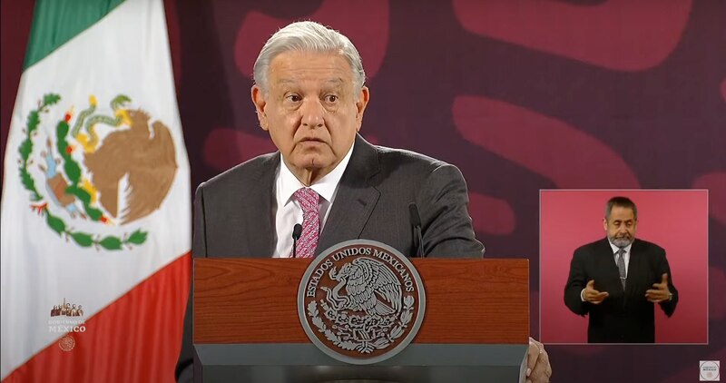 El presidente Andrés Manuel López Obrador da un discurso.