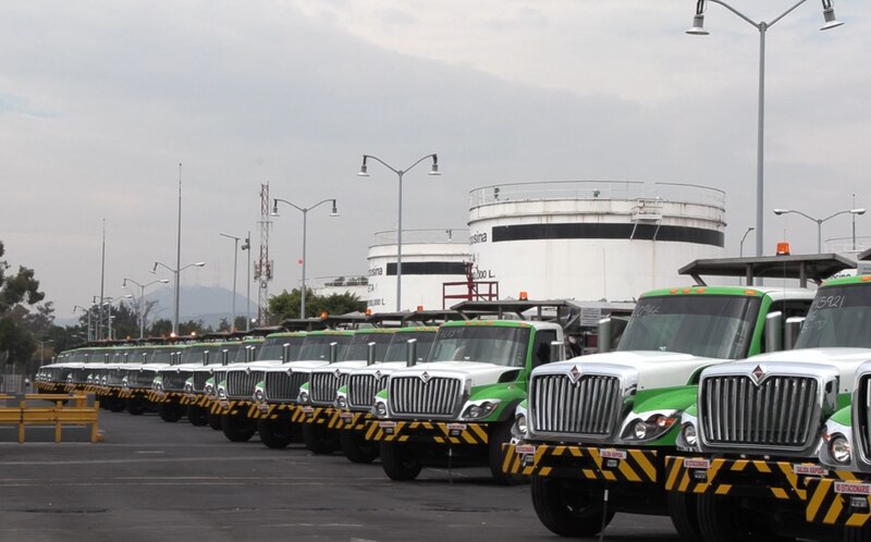 Autotanques y equipos de última generación de ASA para el suministro de combustibles de aviación en aeropuertos mexicanos