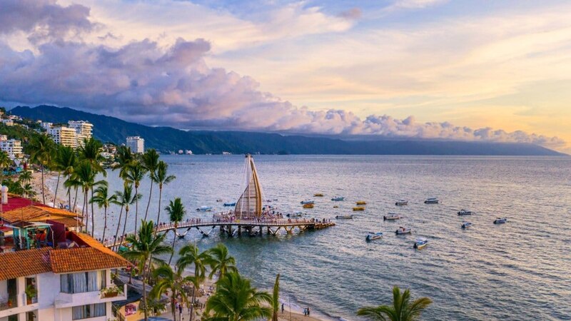 Puerto Vallarta al atardecer