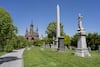 Tequila y ópera en español reviven a Frida Kahlo y Diego Rivera en cementerio de Brooklyn