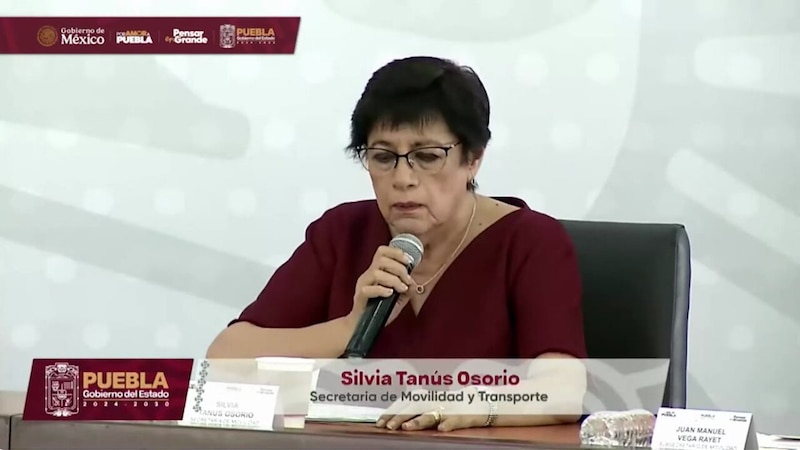 Silvia Tanús Osorio, secretaria de Movilidad y Transporte de Puebla, presenta avances del programa de modernización del transporte público.