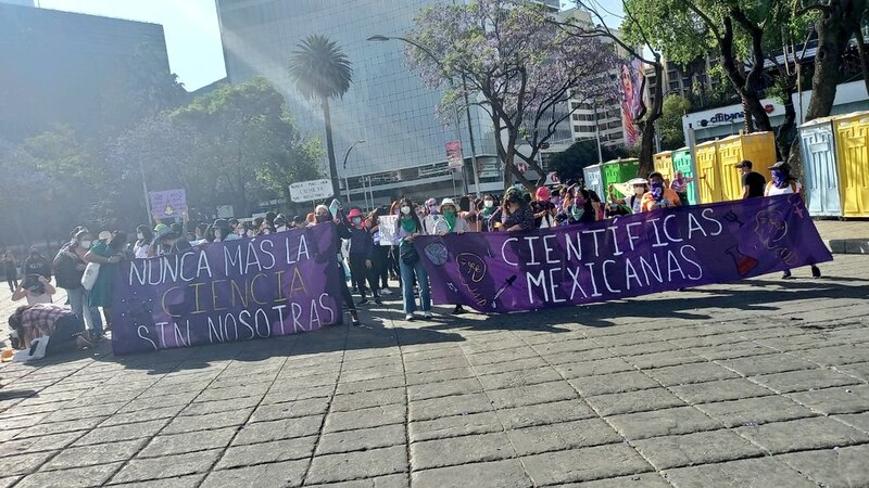 Marcha de científicas mexicanas en la Ciudad de México