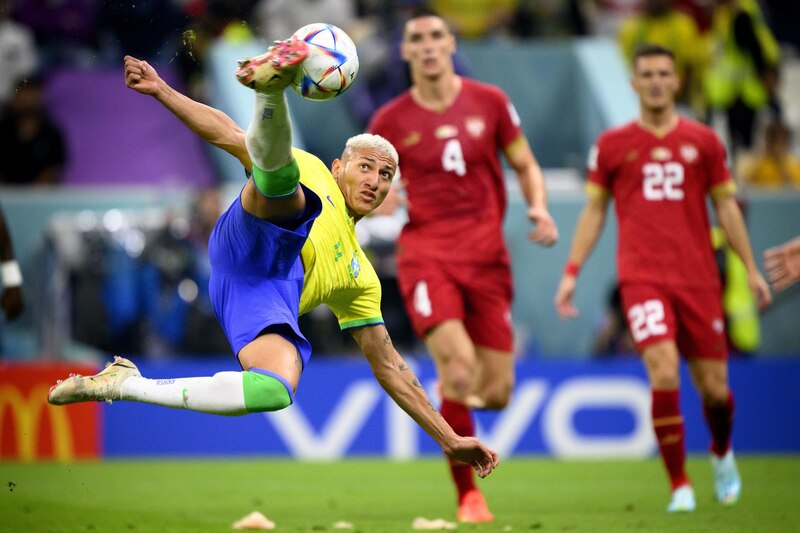 ¡Espectacular chilena de Richarlison!