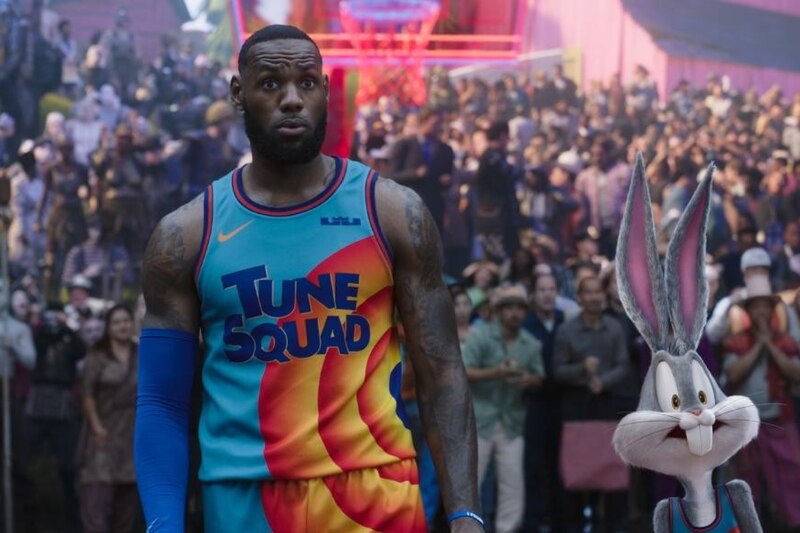 LeBron James y Bugs Bunny en Space Jam 2