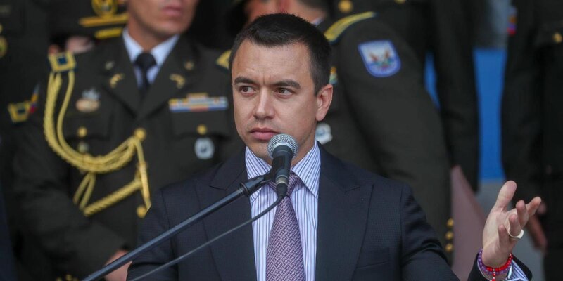 El presidente de Ucrania, Volodimir Zelenski, pronuncia un discurso.