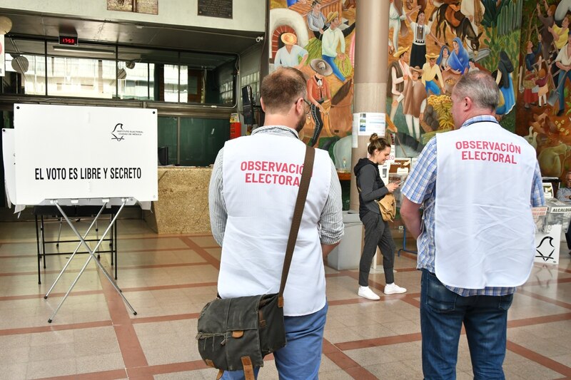 Observadores electorales en España