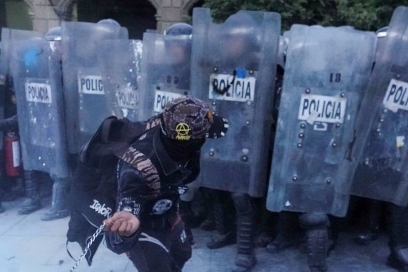Bloque Negro reaparece
