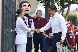 Pável Jarero recorre la Colonia Amado Nervo en Tepic