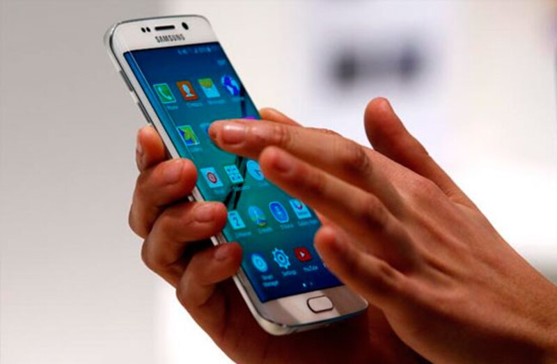 El Samsung Galaxy S6 Edge, un smartphone con pantalla curva