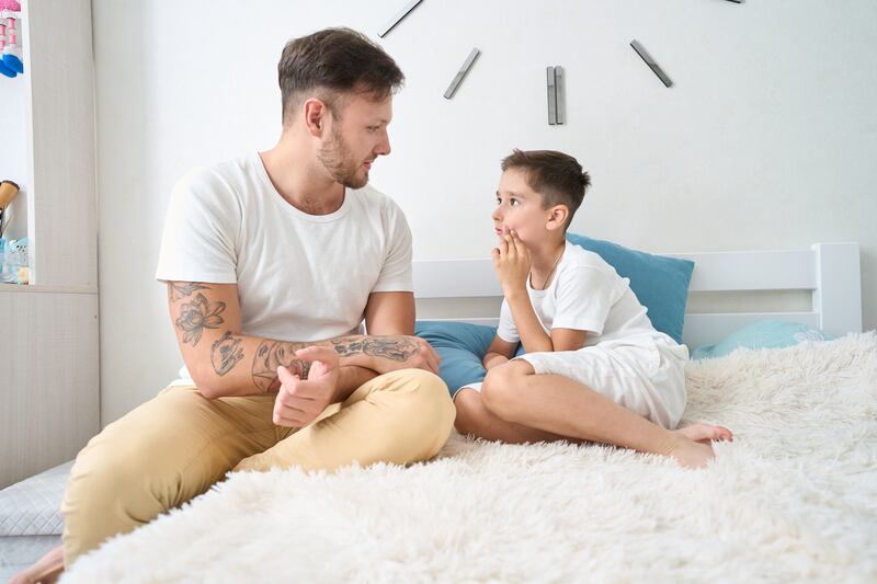 14 preguntas poderosas que fortalecen el vínculo entre papás e hijos en minutos