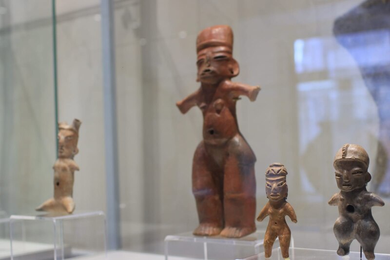 Figuras de cerámica precolombina