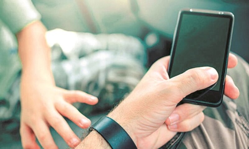 Cómo usar el teléfono móvil de forma segura