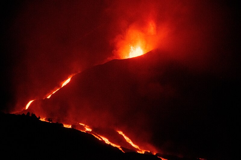 Volcán Etna en erupción