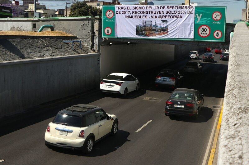 Vecinos damnificados de Coyoacán y Benito Juárez realizaron un bloqueo de más de 4 horas  en Viaducto y Avenida Monterrey.