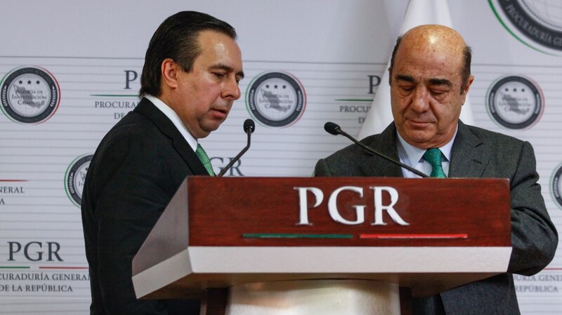 Conferencia de prensa de la PGR
