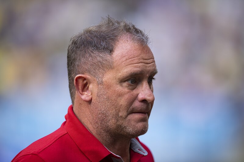 El entrenador del Cádiz CF, Sergio González, durante un partido de fútbol.