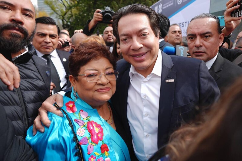 "El presidente López Obrador y la jefa de gobierno, Claudia Sheinbaum, en un evento público".