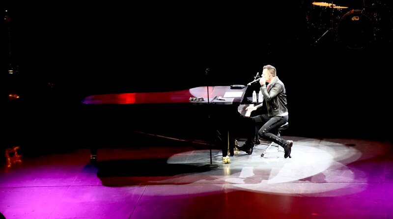 El cantante y pianista Billy Joel en concierto