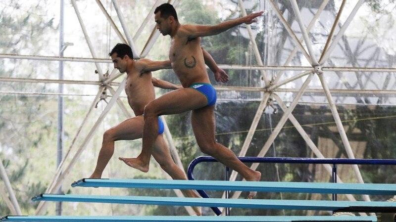 Clavadistas sincronizados