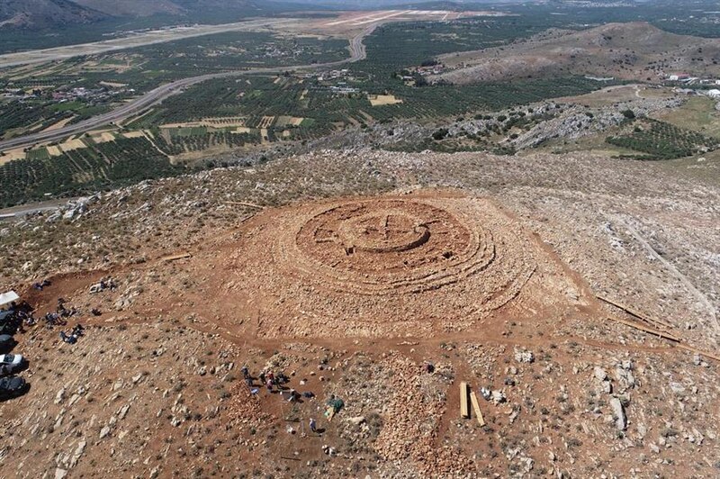 Descubren en Grecia un enigmático círculo de piedras de 4.500 años de antigüedad