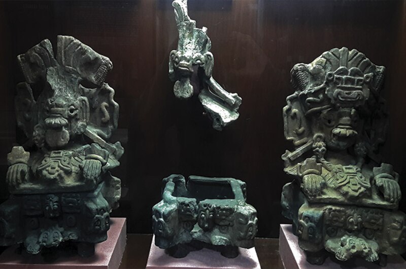 Máscaras y figurillas de la cultura olmeca