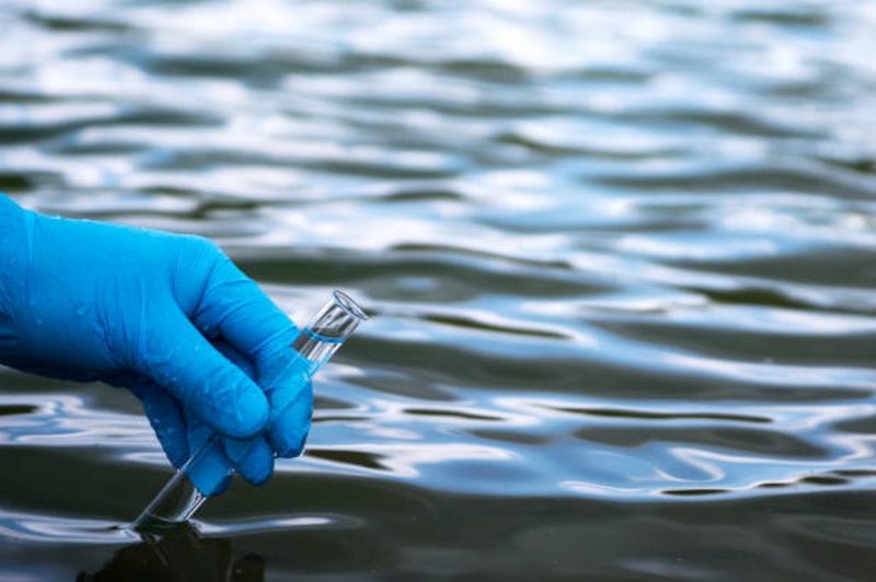 Toma de muestra de agua