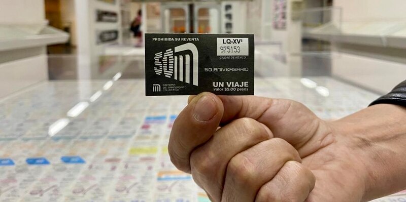 Tarjeta conmemorativa del 50 aniversario del Metro de la Ciudad de México