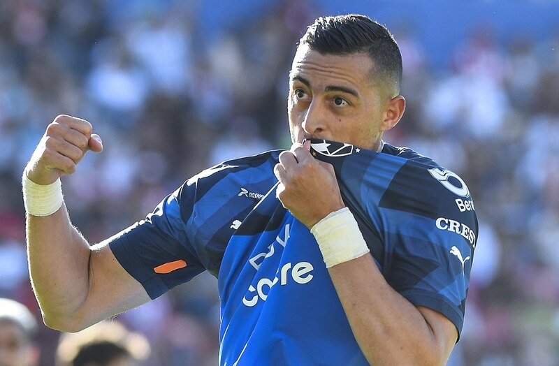 El jugador de fútbol celebra su gol