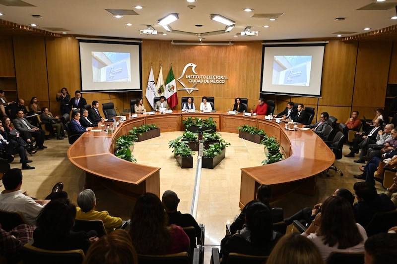 Reunión del Consejo General del Instituto Electoral de la Ciudad de México