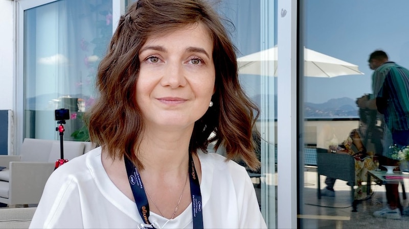 La directora de cine Carla Simón, en una entrevista
